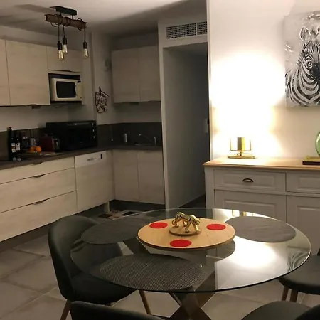 Апартаменты T2 Brand New With Shared Pool In Фрежюс